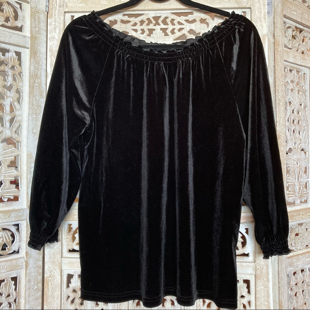 NWT Nanette Lepore Black Velvet Off Shoulder Top M